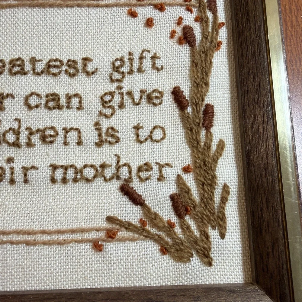 Vtg Framed Crewel 1970's 